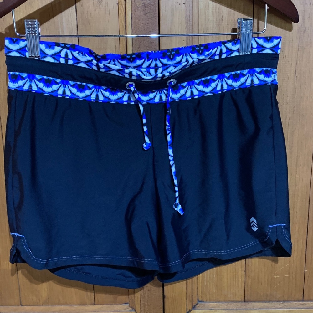 Free Country Women's Black Shorts with Blue Pattern
